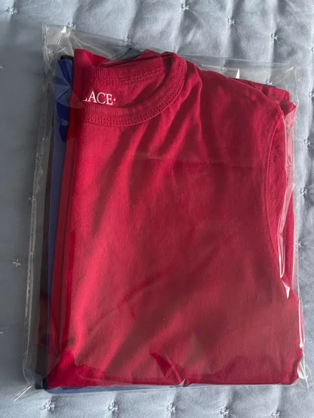 The Children's Place Boys Basic V-Neck T-Shirt 3 PK – Size 7/8  Blue, Red,Black